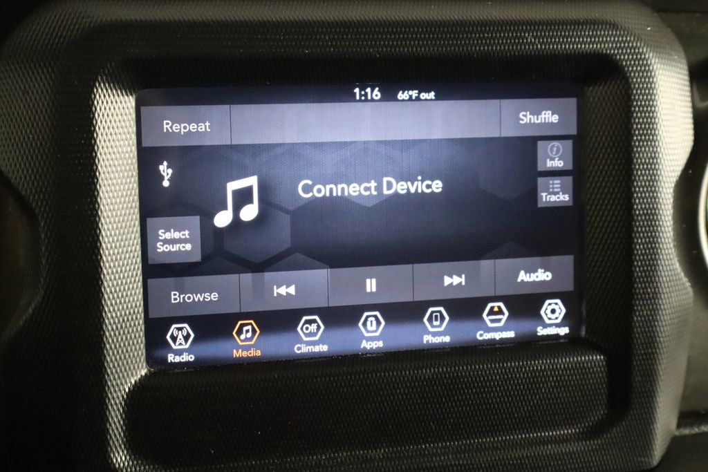 Used 2018 Jeep Wrangler Unlimited Sahara image 29