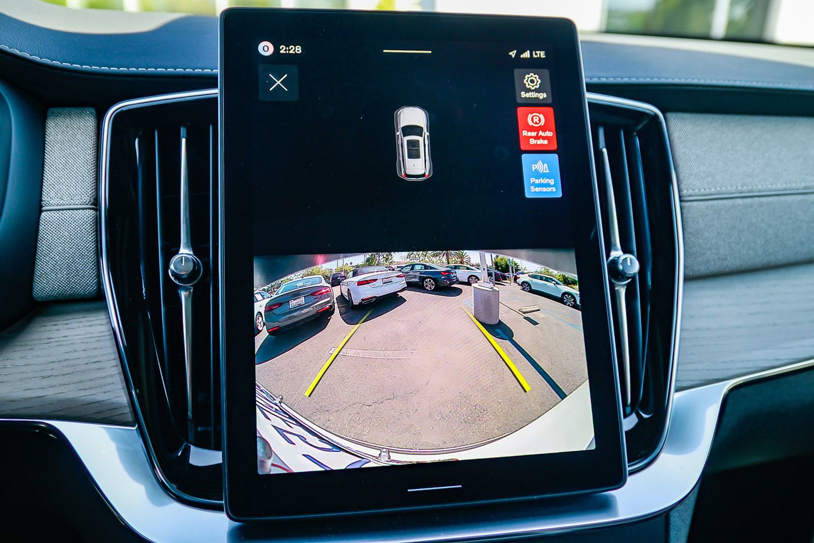 Used 2026 Volvo XC90 B5 Core image 26