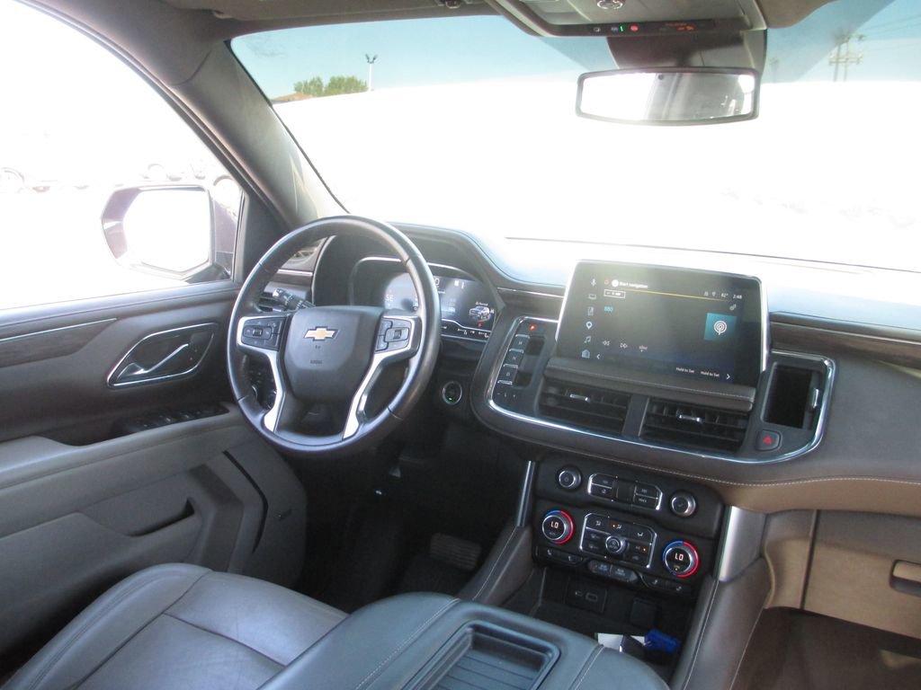 Used 2023 Chevrolet Suburban LT AWD/4WD image 25