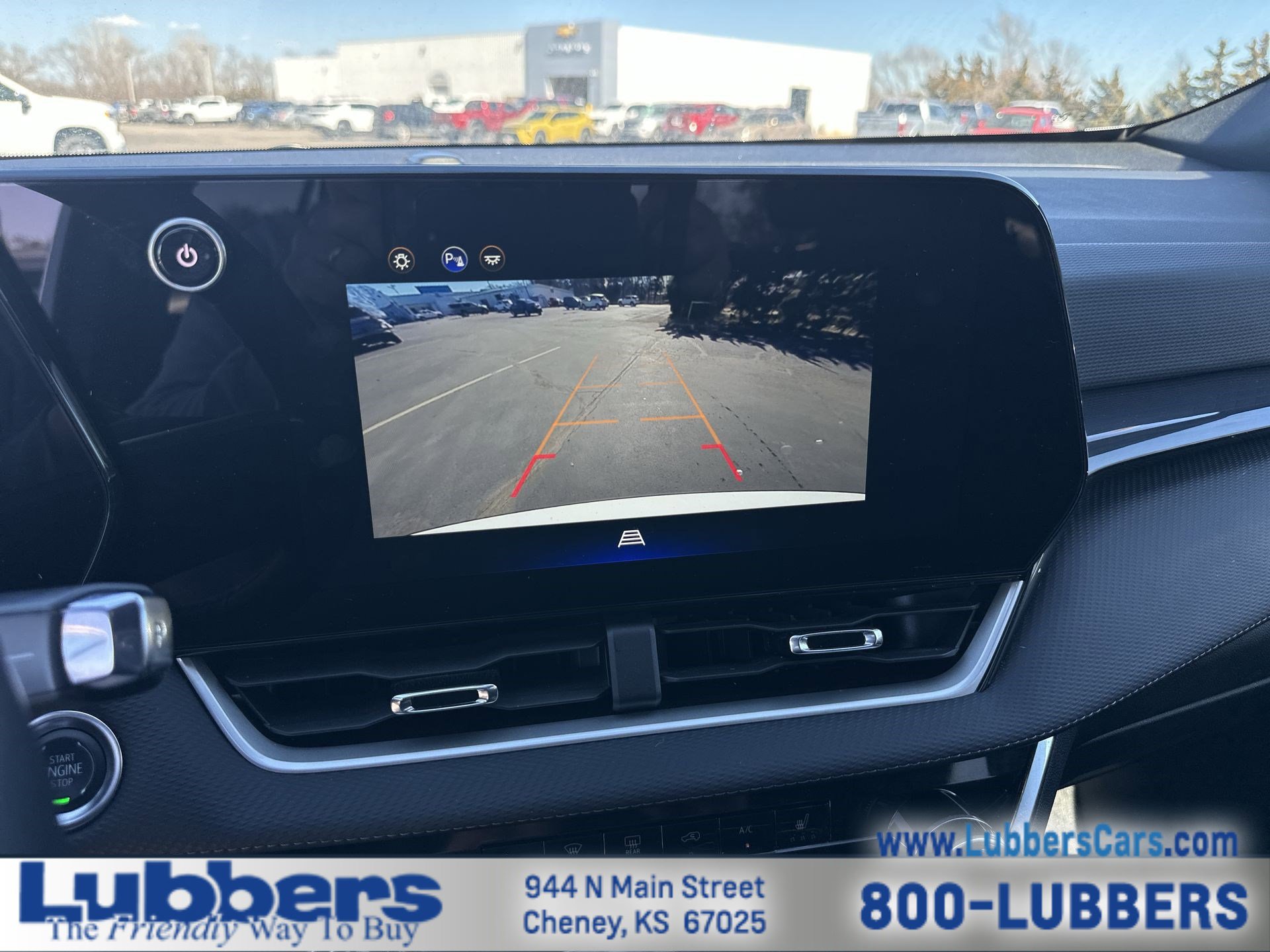 Used 2025 Chevrolet Equinox LT FWD image 16