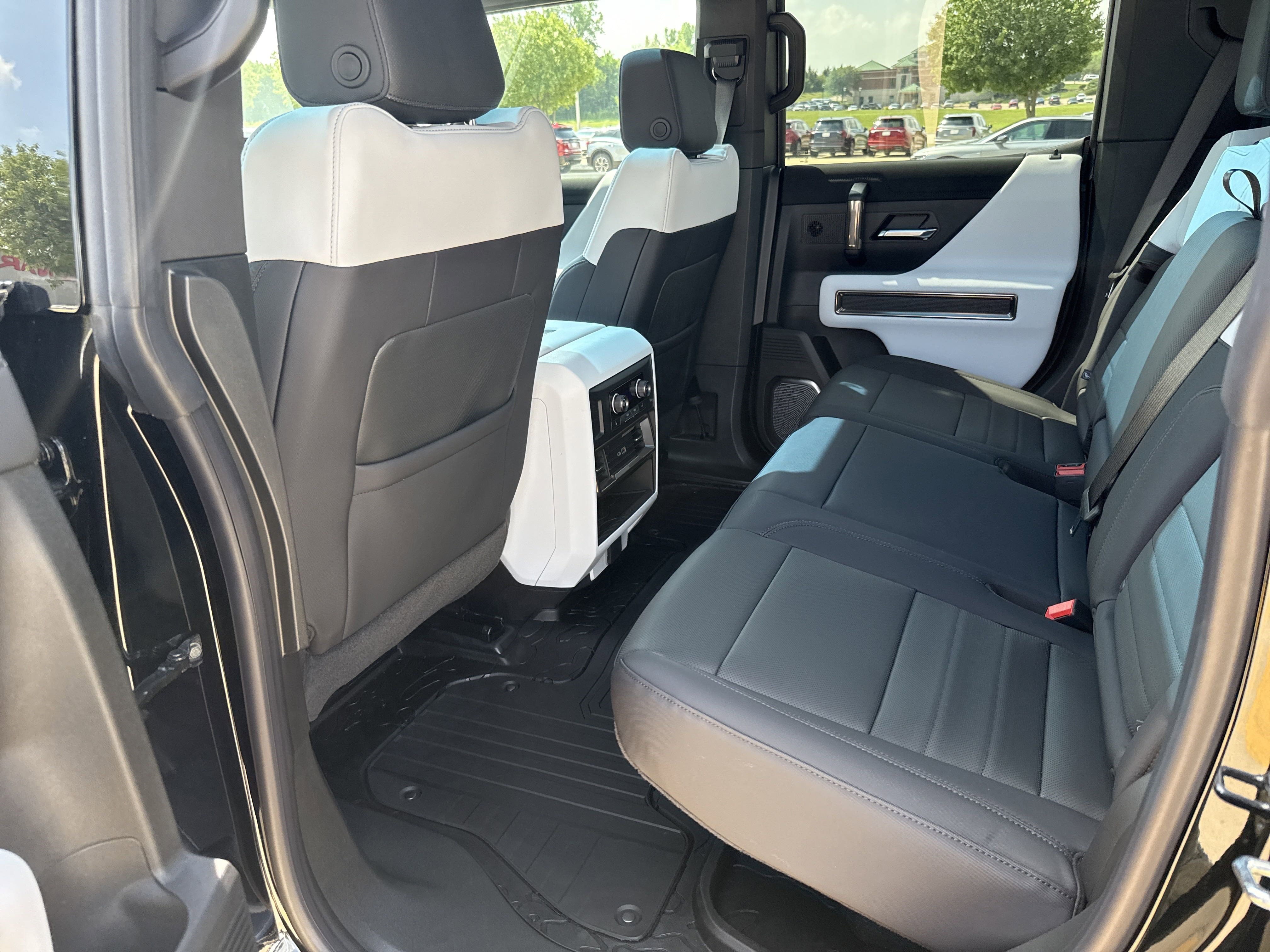 New 2025 GMC Hummer EV 3X image 10