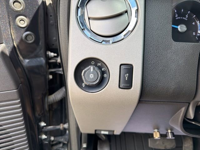 Used 2014 Ford F350 Lariat w/ Lariat Ultimate Package image 29