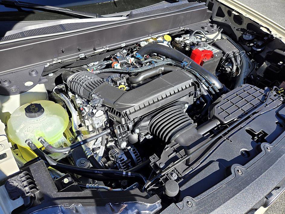 New 2025 Ford Maverick Lariat w/ 4K Tow Package image 19