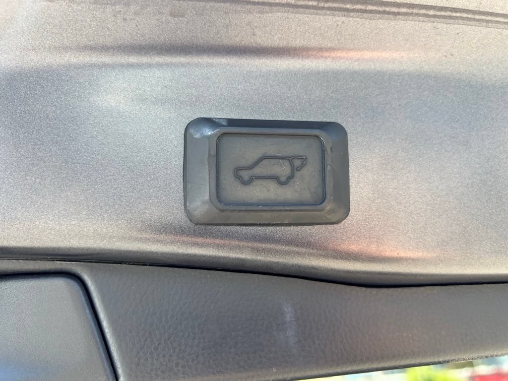 Certified 2019 Toyota RAV4 XLE w/ Convenience Package AWD/4WD image 45