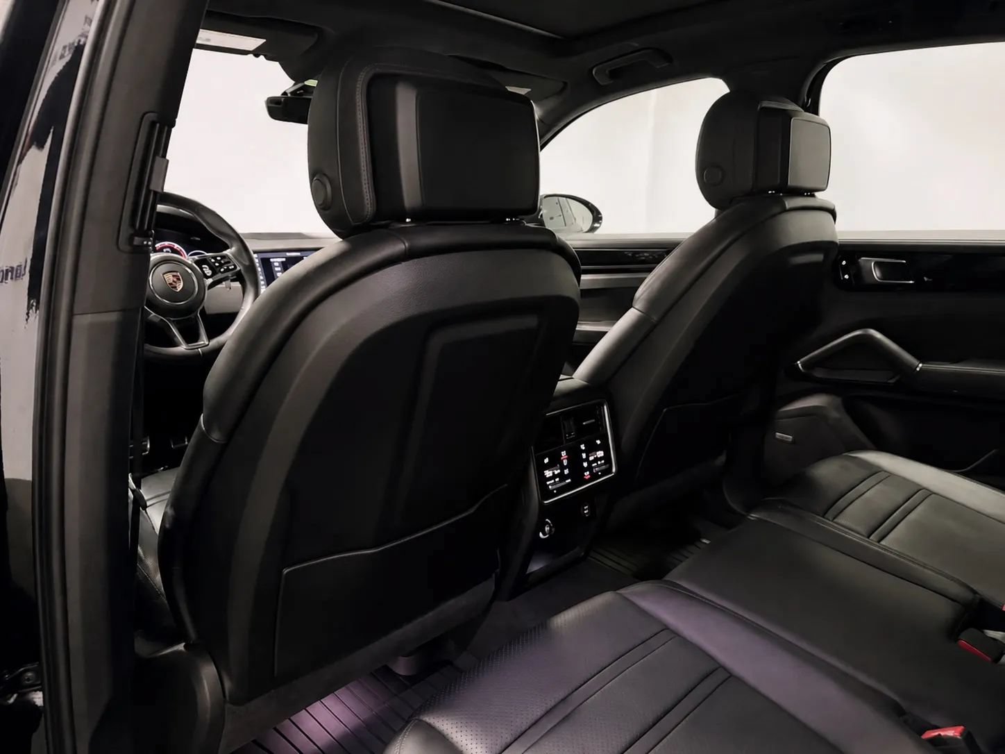 Used 2019 Porsche Cayenne S AWD/4WD image 14
