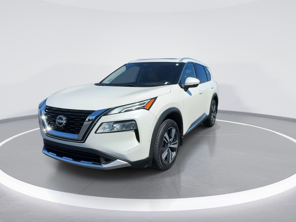 Used 2023 Nissan Rogue Platinum w/ Platinum Premium Package image 3