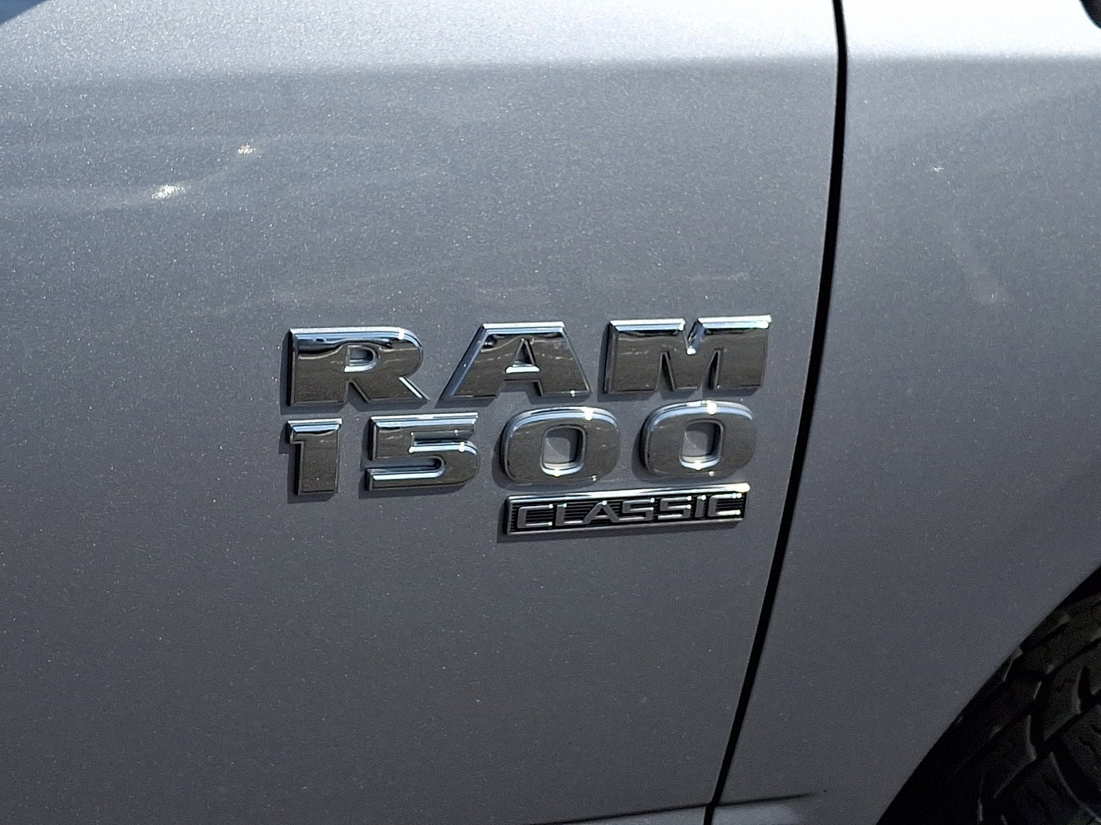 Used 2024 RAM 1500 Classic SLT AWD/4WD image 30