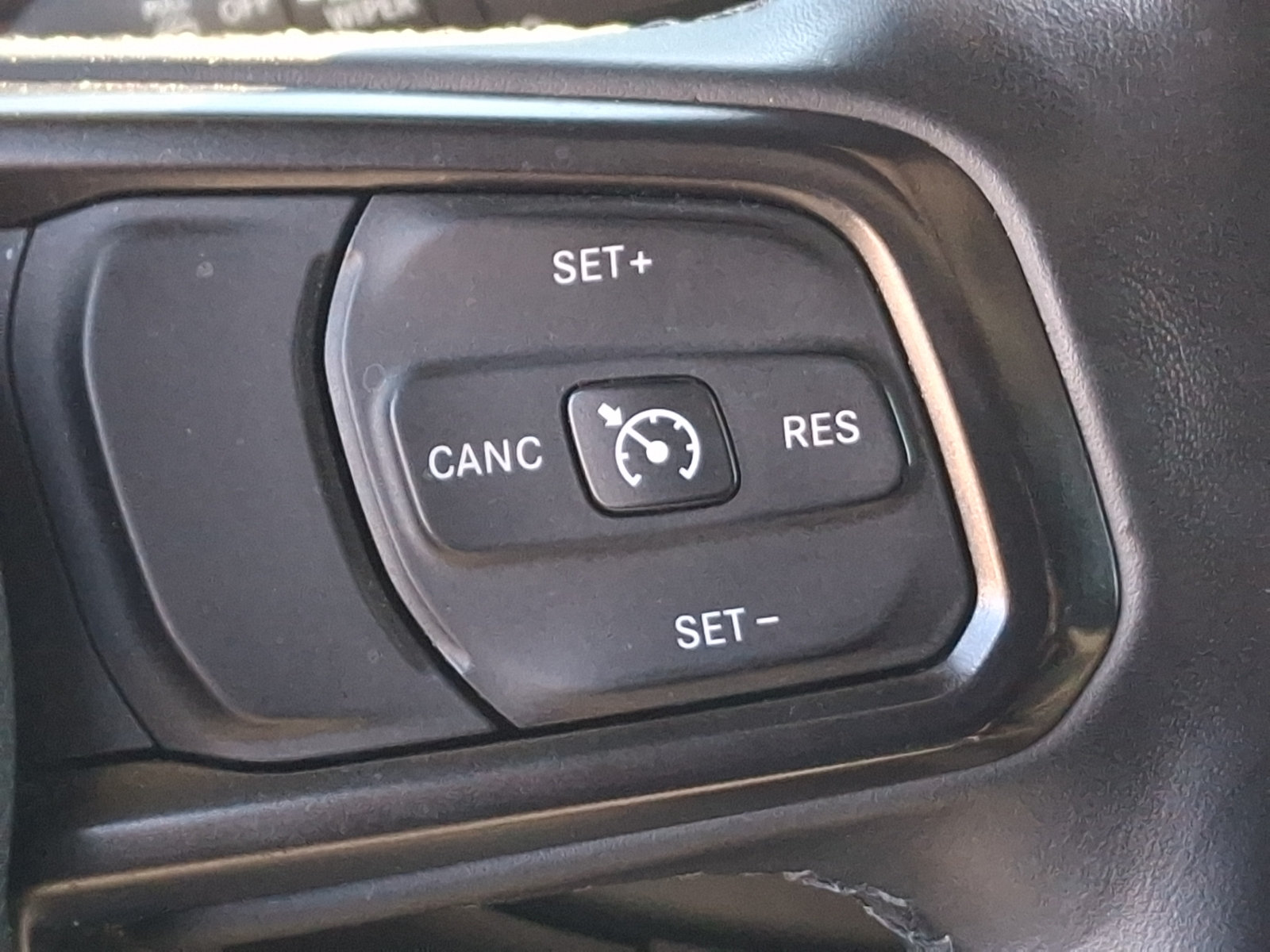Used 2018 Jeep Wrangler Unlimited Sport S AWD/4WD image 21