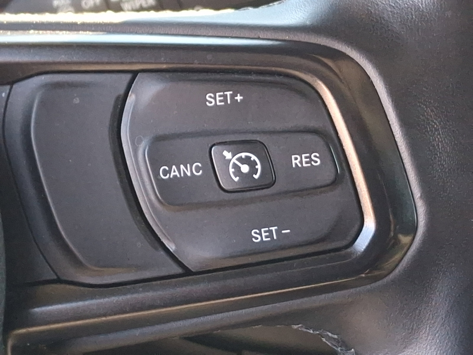 Used 2018 Jeep Wrangler Unlimited Sport S image 21