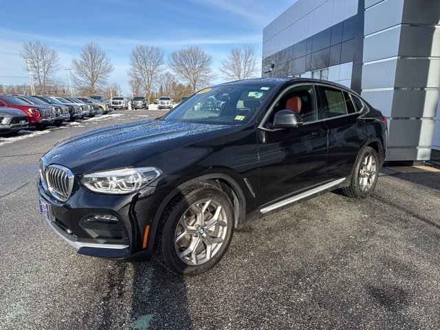 Used 2021 BMW X4 xDrive30i w/ Executive Package image 3