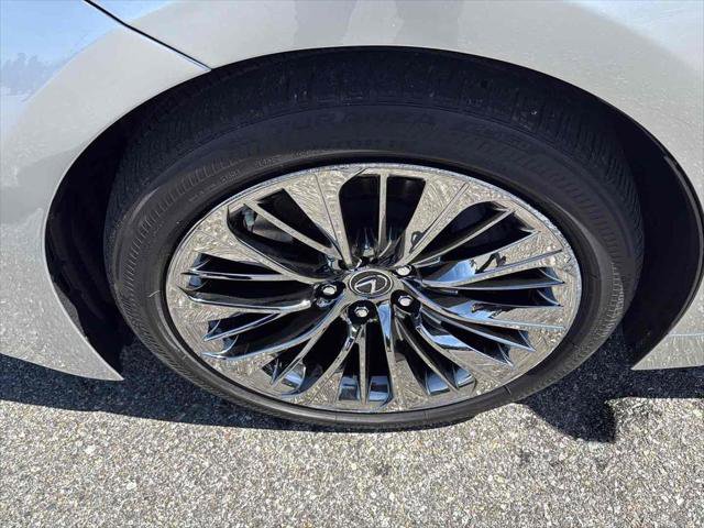 Used 2020 Lexus LS 500 AWD w/ Interior Upgrade Package image 9