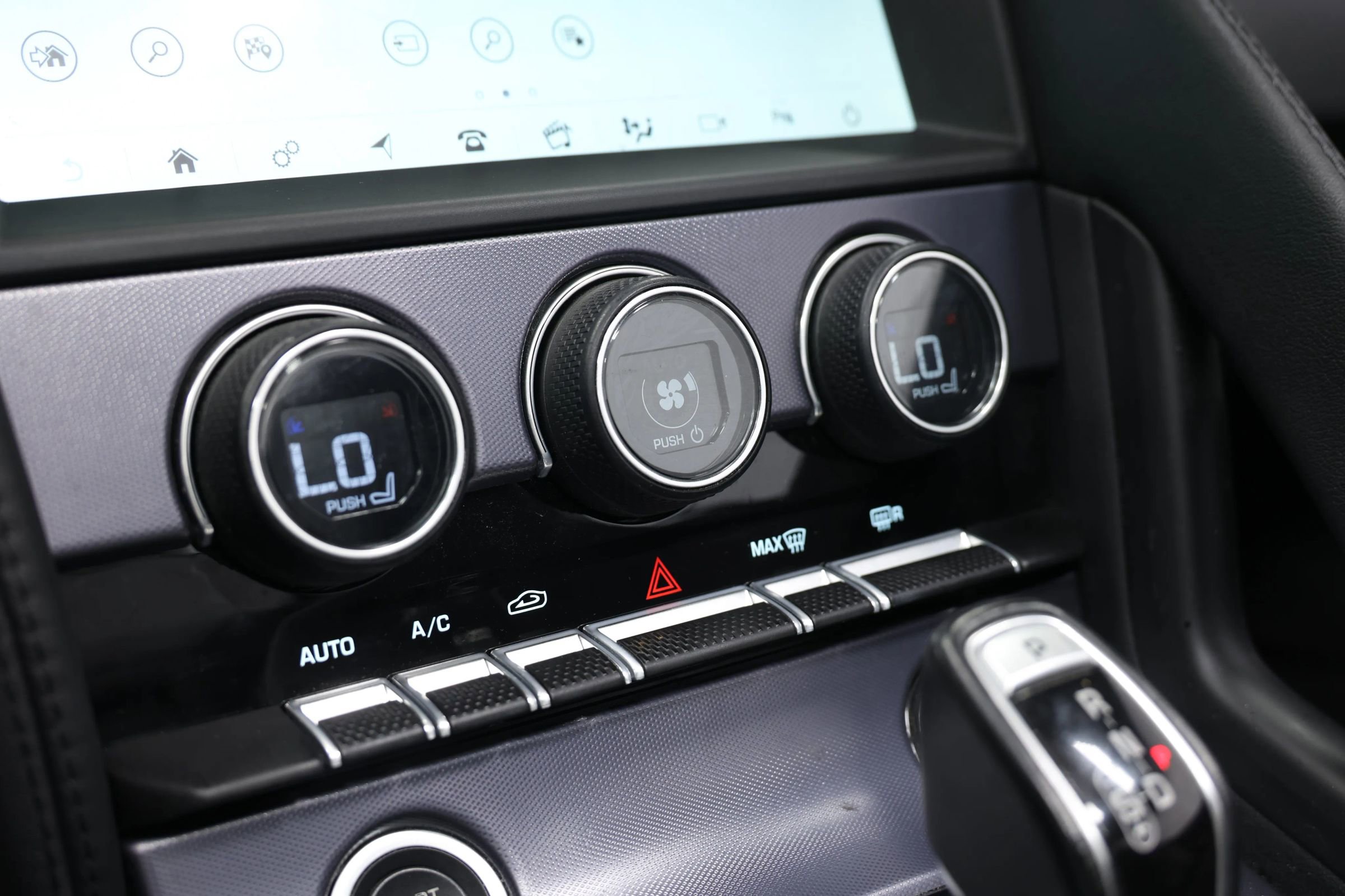 Used 2020 Jaguar F-TYPE Convertible image 34