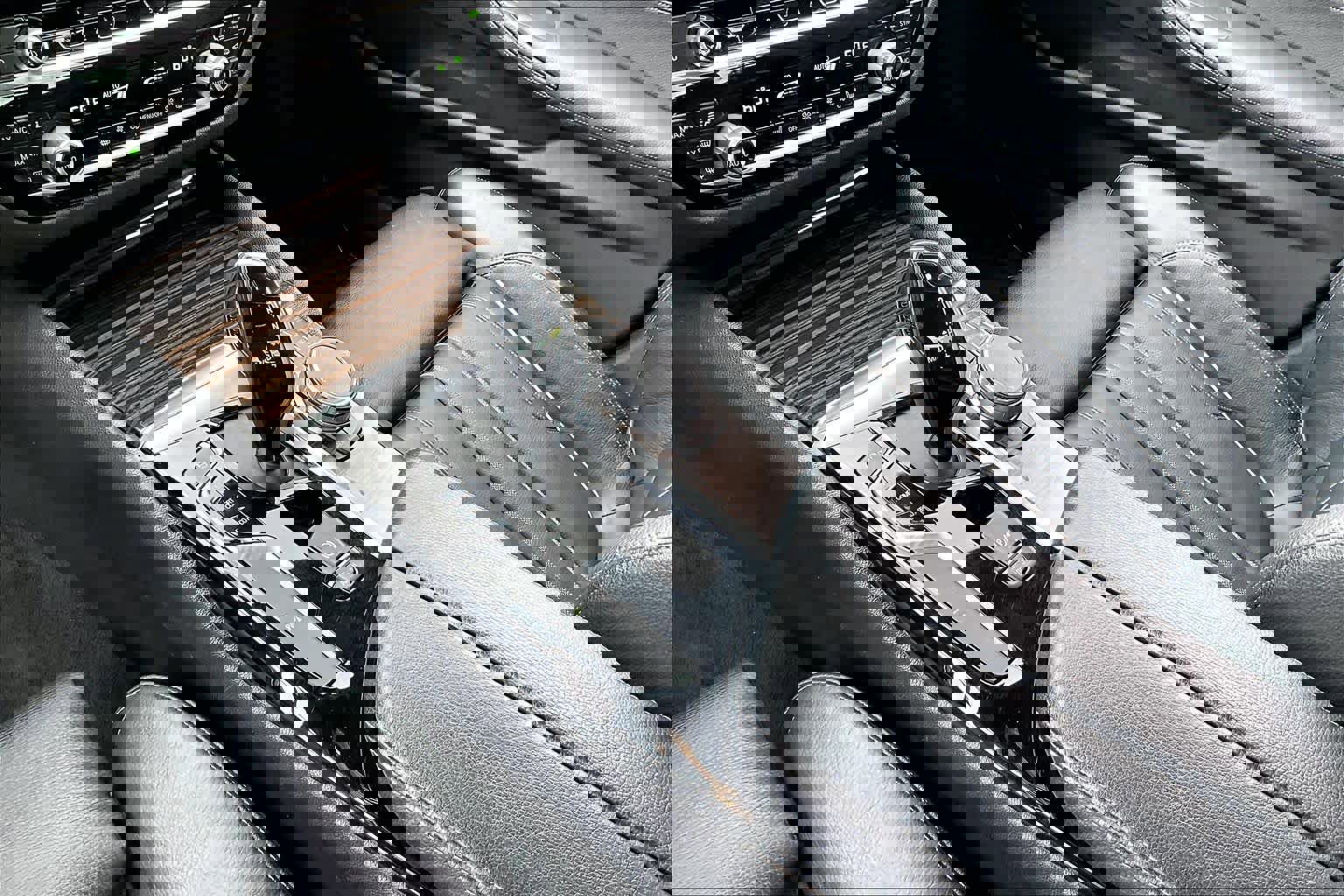 Used 2019 BMW 530i w/ Convenience Package image 16