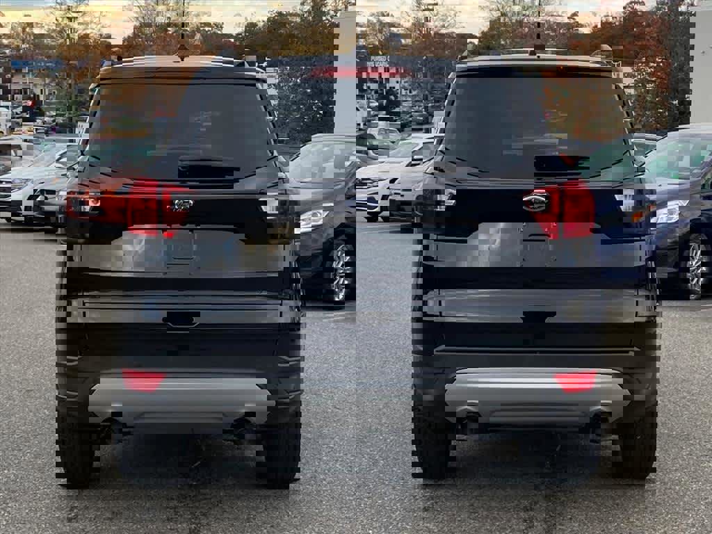 Used 2019 Ford Escape SEL image 4