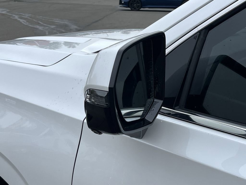 Used 2023 Cadillac Escalade ESV Premium Luxury w/ LPO, Radiant Package image 36