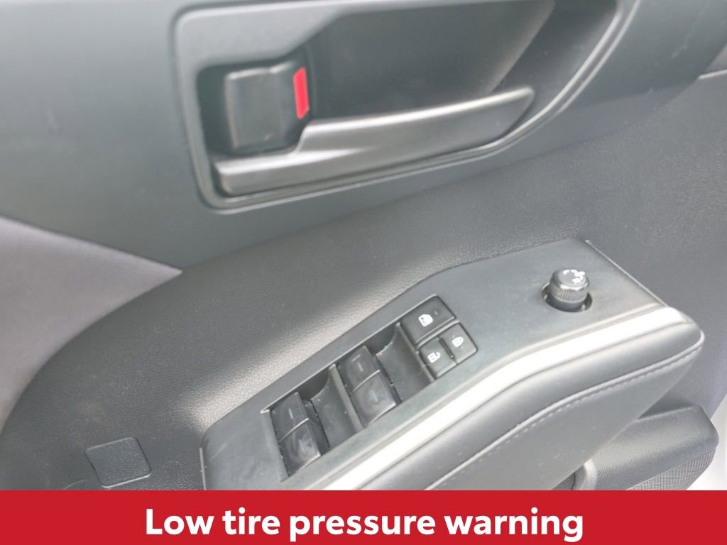 Used 2024 Toyota Highlander LE image 22