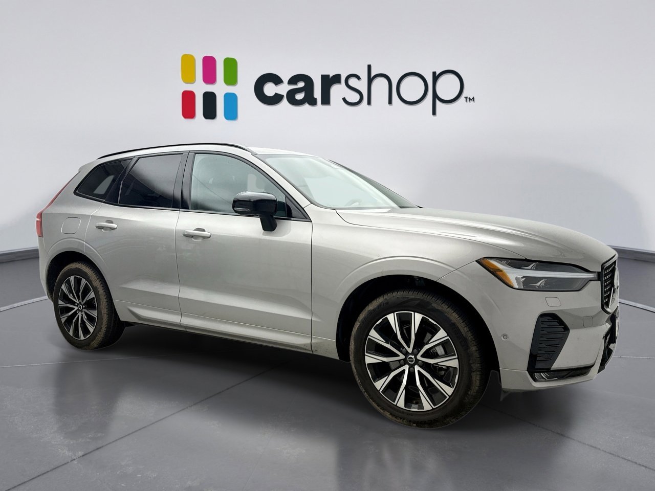 Used 2025 Volvo XC60 B5 Plus image 7