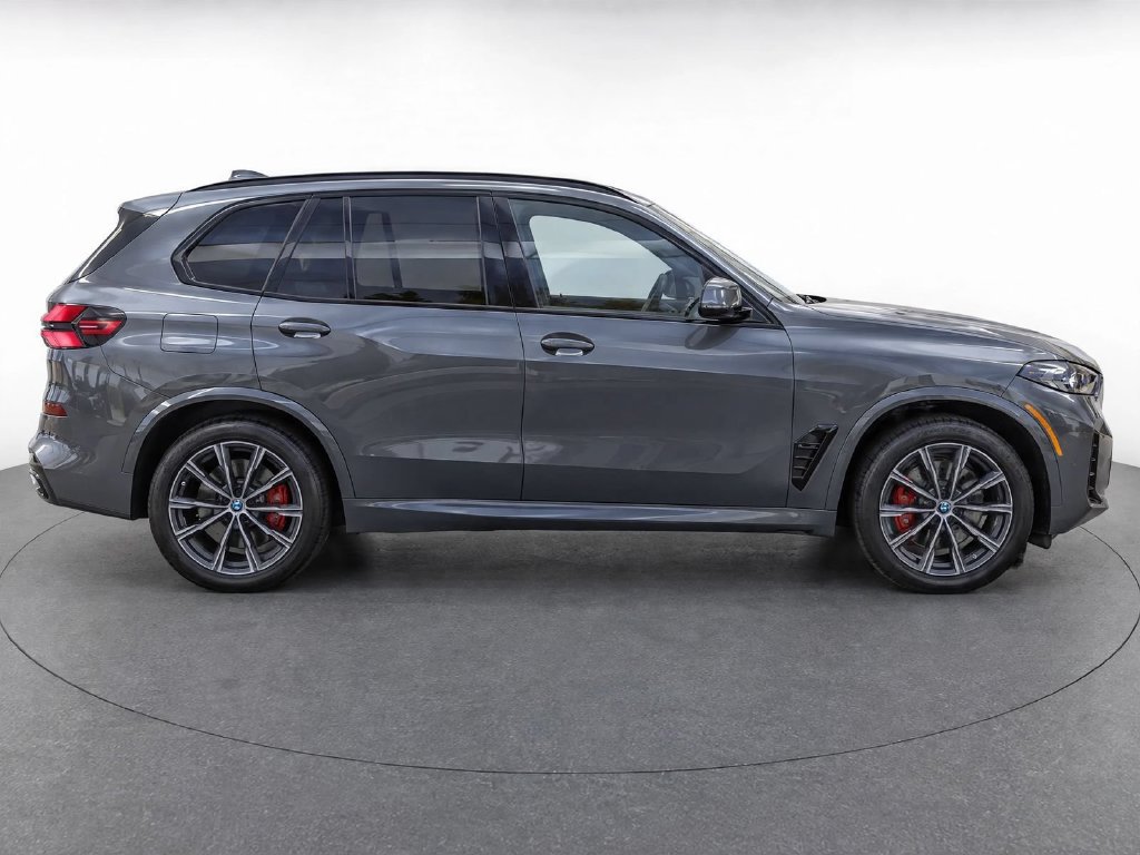 Certified 2024 BMW X5 xDrive50e w/ Executive Package AWD/4WD image 7