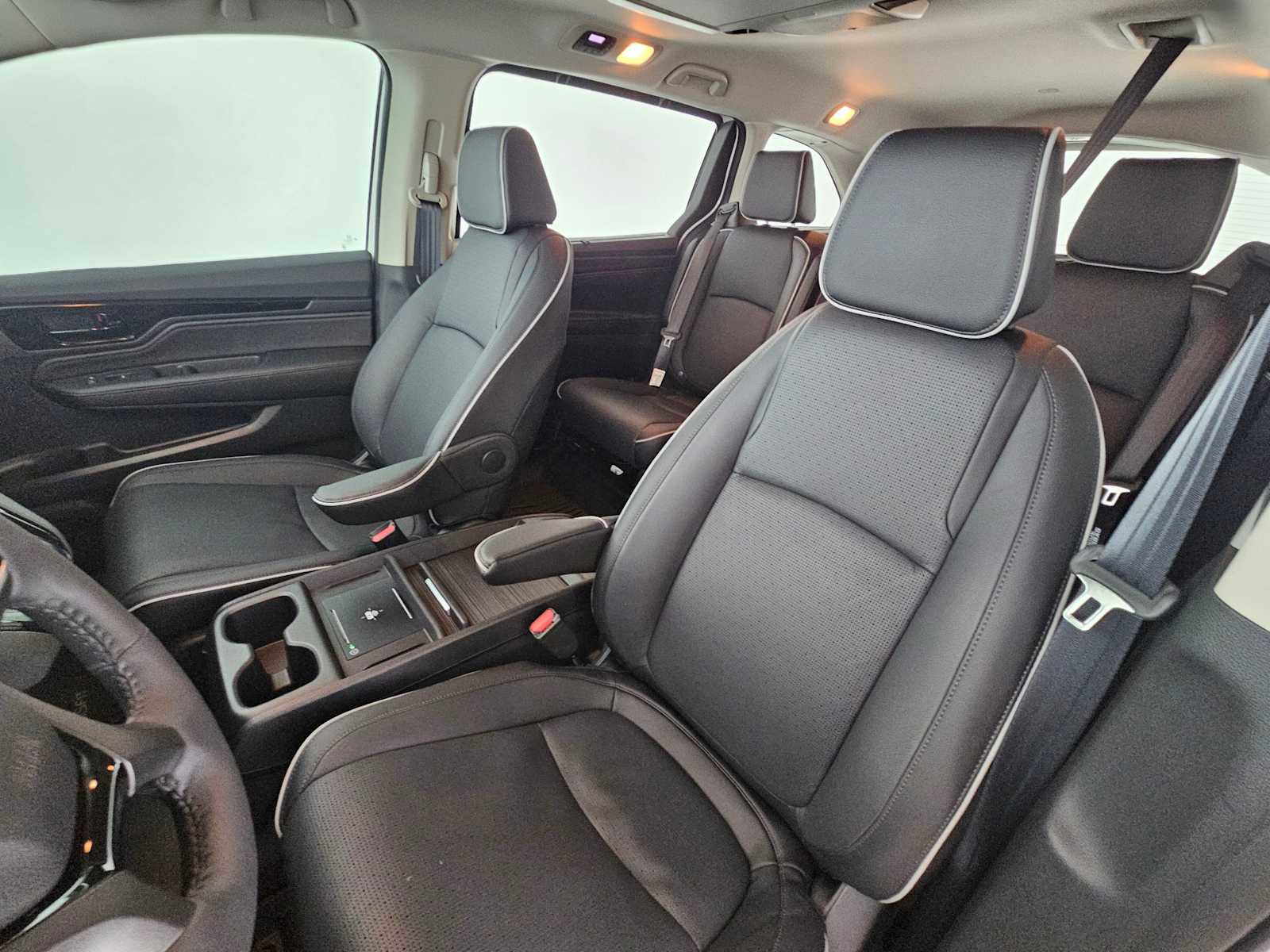 Used 2026 Honda Odyssey Elite image 23