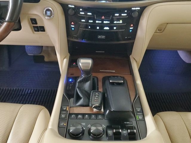 Used 2017 Lexus LX 570 4WD w/ Luxury Package image 22