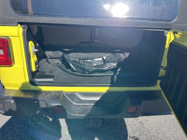 Used 2024 Jeep Wrangler Sport S image 11