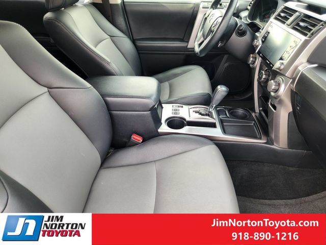 Used 2023 Toyota 4Runner SR5 Premium w/ Moonroof Package RWD image 15