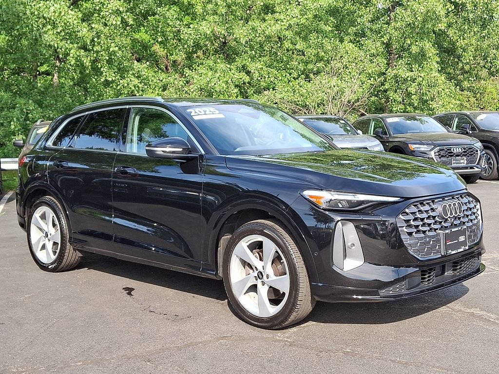Certified 2025 Audi Q5 Prestige AWD/4WD image 2