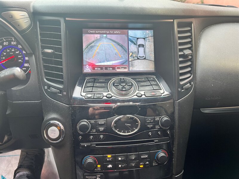 Used 2011 INFINITI FX35 2WD w/ Premium Pkg image 13