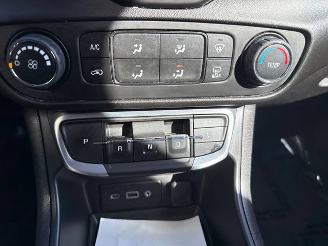 Used 2024 GMC Terrain SLE AWD/4WD image 18