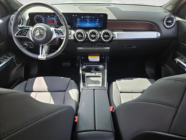 New 2026 Mercedes-Benz GLB 250 image 14