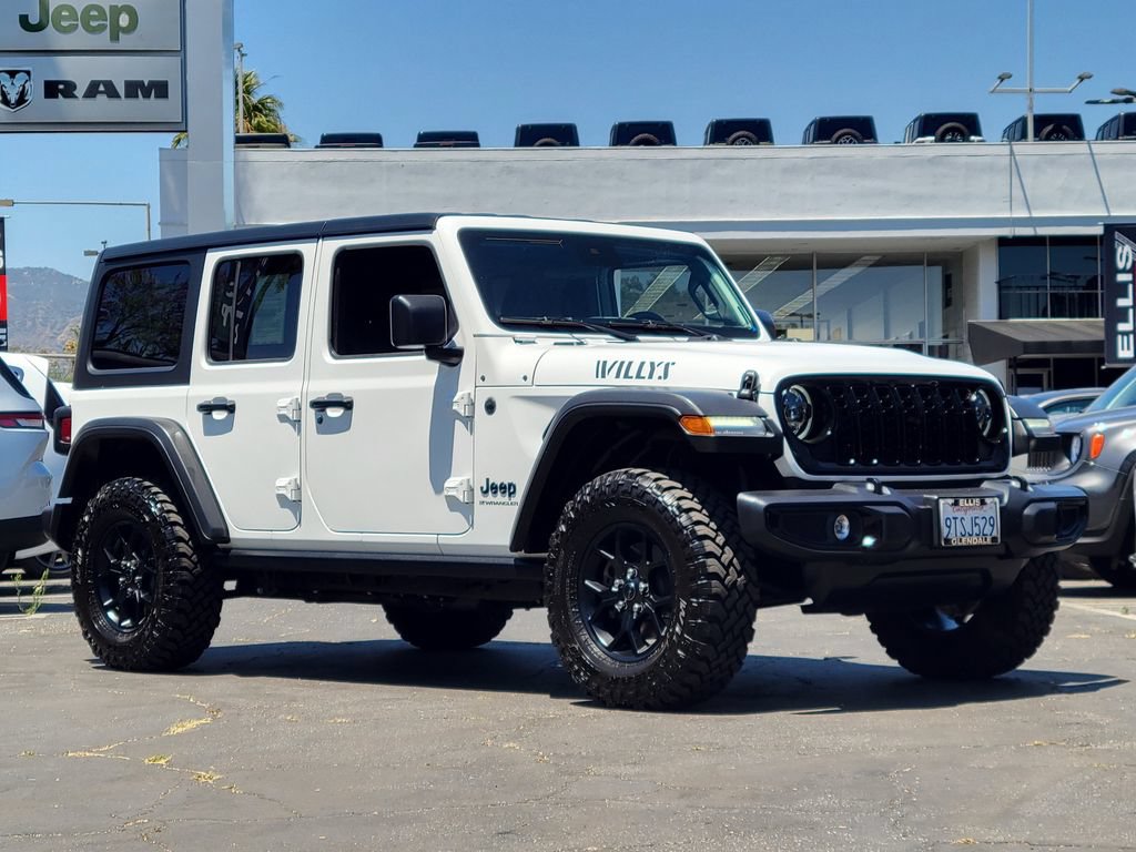 Used 2025 Jeep Wrangler Unlimited Sport AWD/4WD image 33