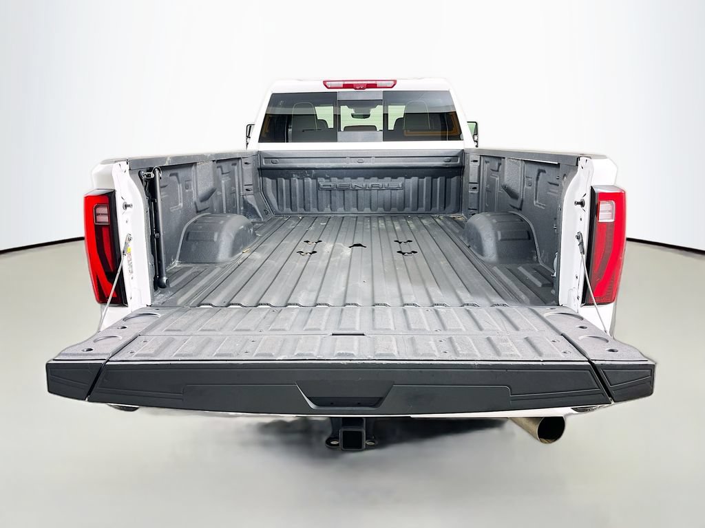Used 2024 GMC Sierra 3500 Denali Ultimate AWD/4WD image 10