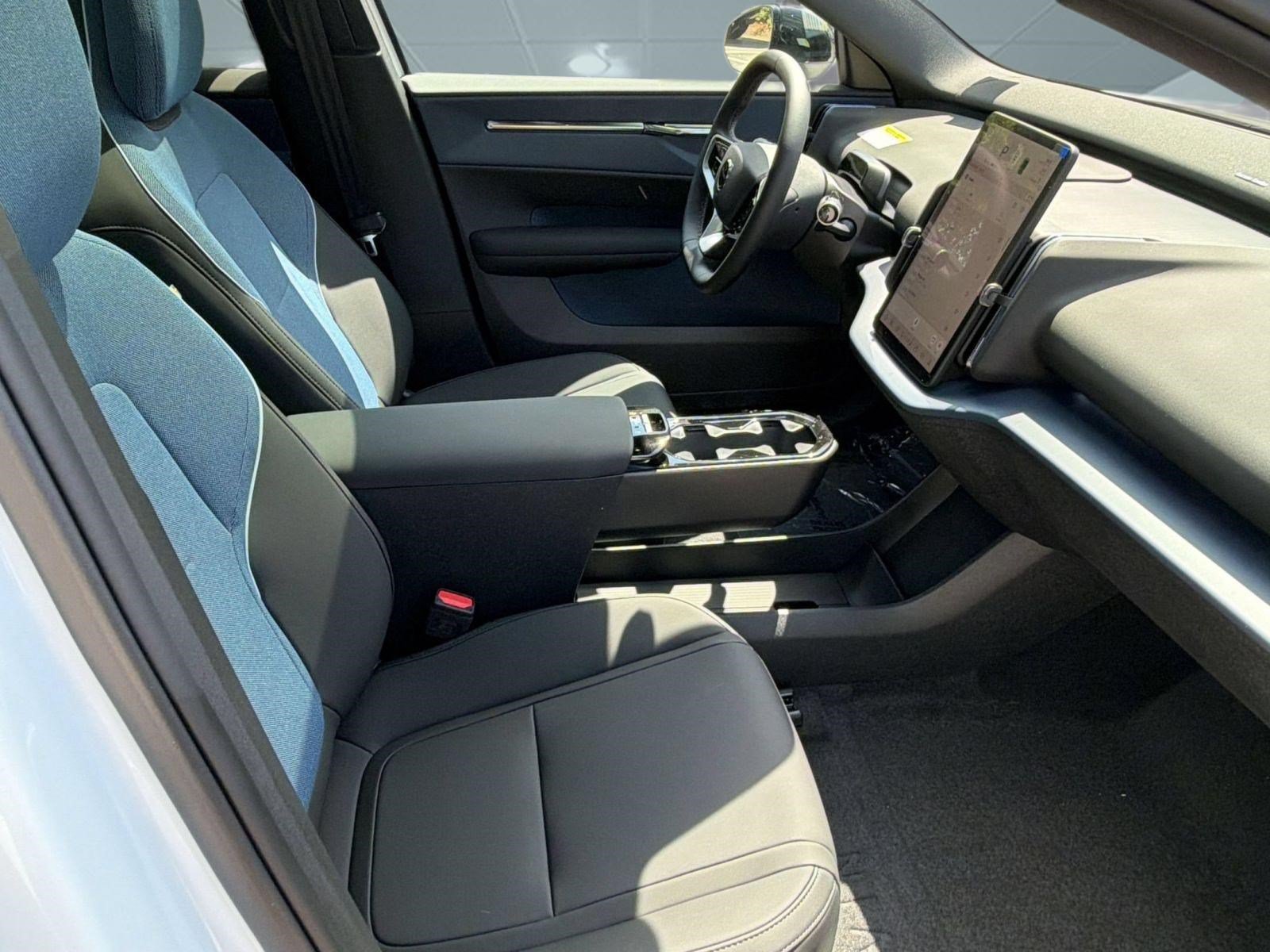 New 2026 Volvo EX30 Plus w/ Climate Package AWD/4WD image 25