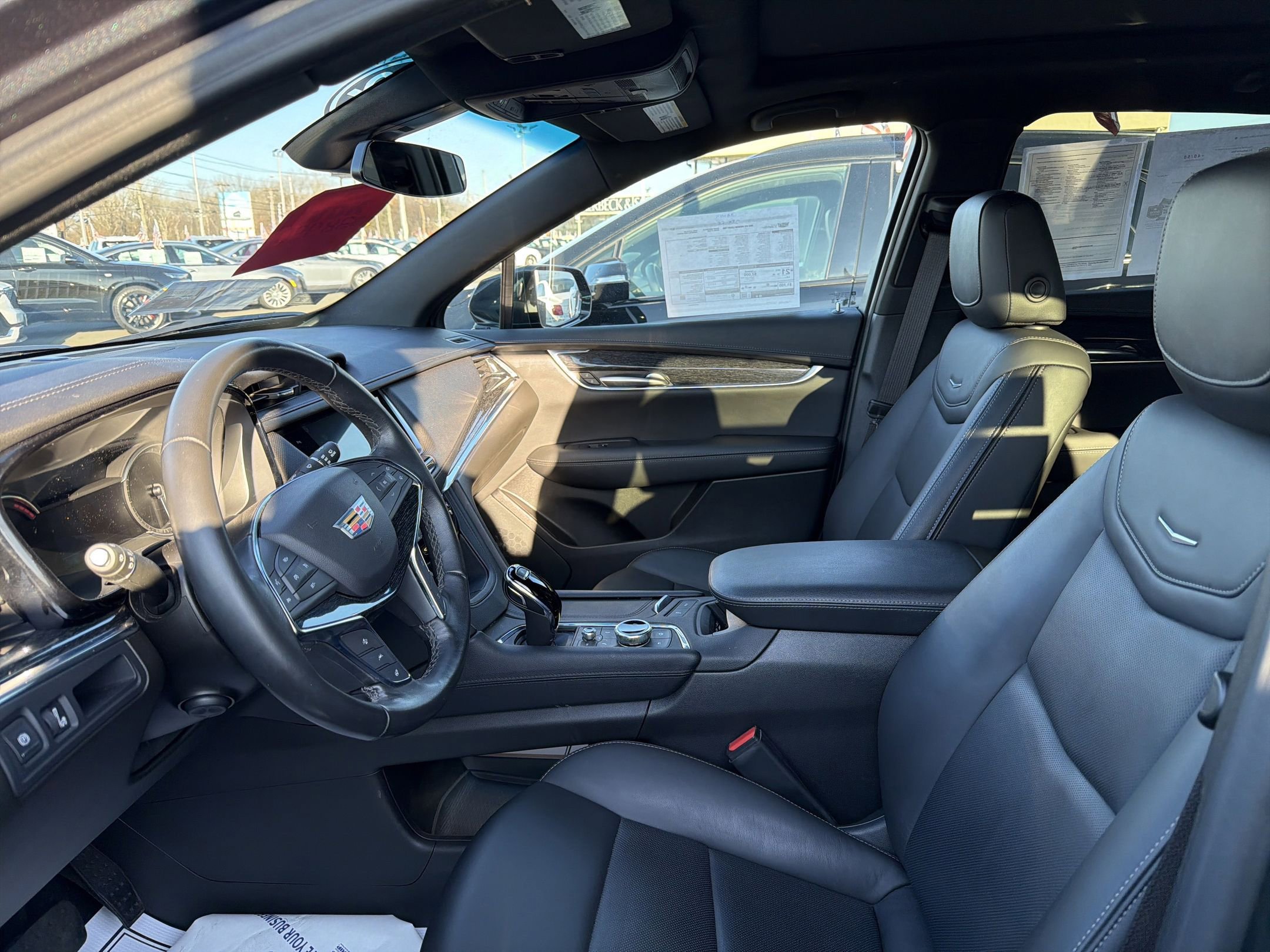 Certified 2022 Cadillac XT5 Premium Luxury image 10