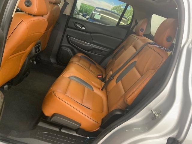 Used 2017 GMC Acadia SLT AWD/4WD image 12