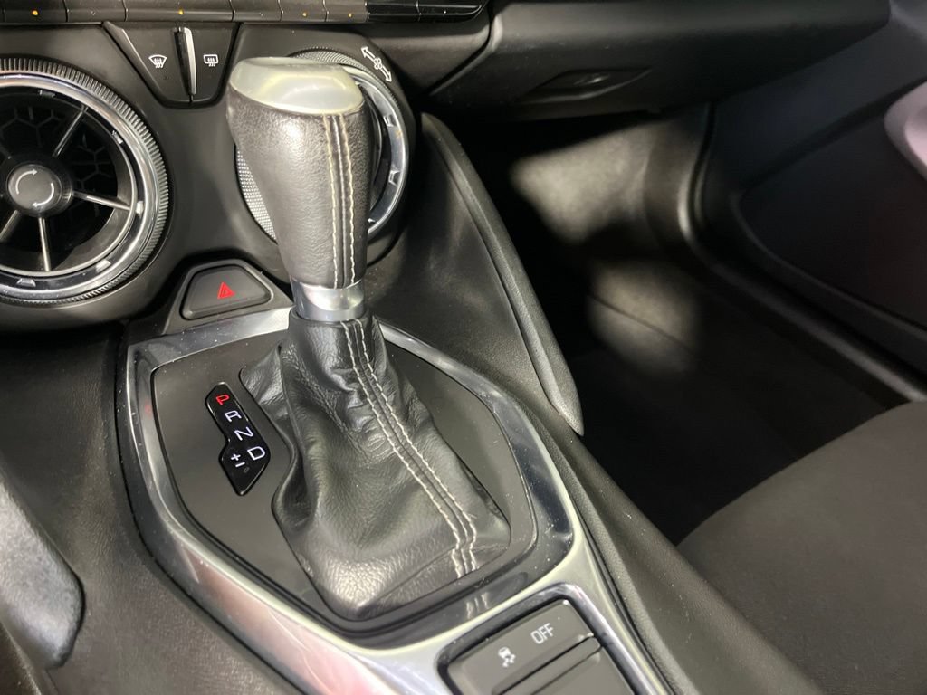 Used 2022 Chevrolet Camaro LT RWD image 23