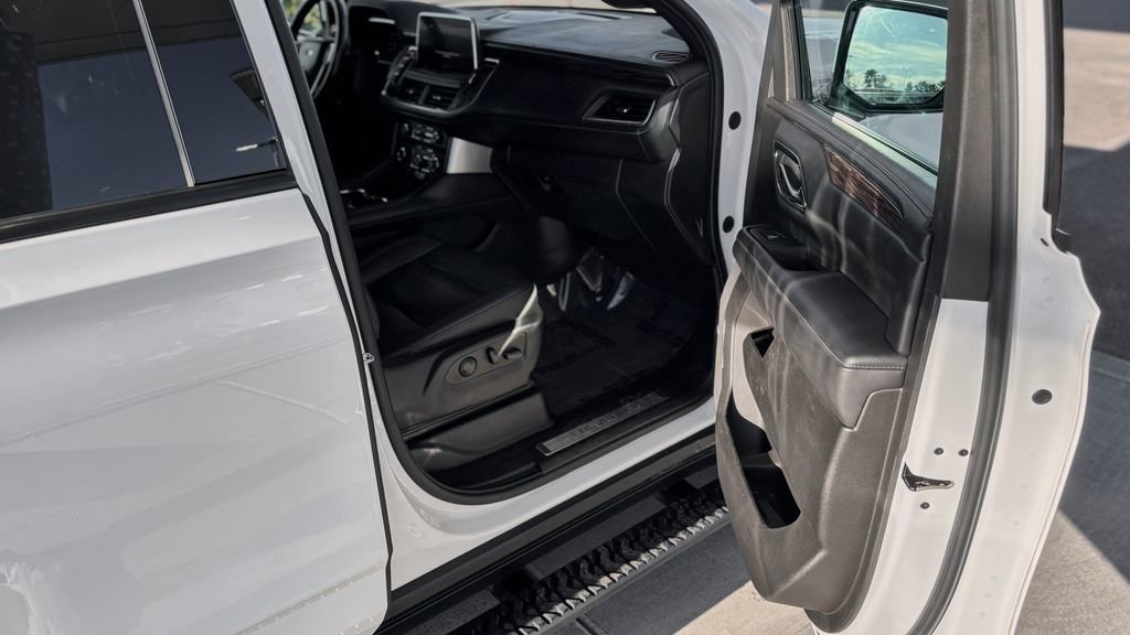 Used 2022 Chevrolet Suburban Z71 w/ Z71 Off-Road Package image 30