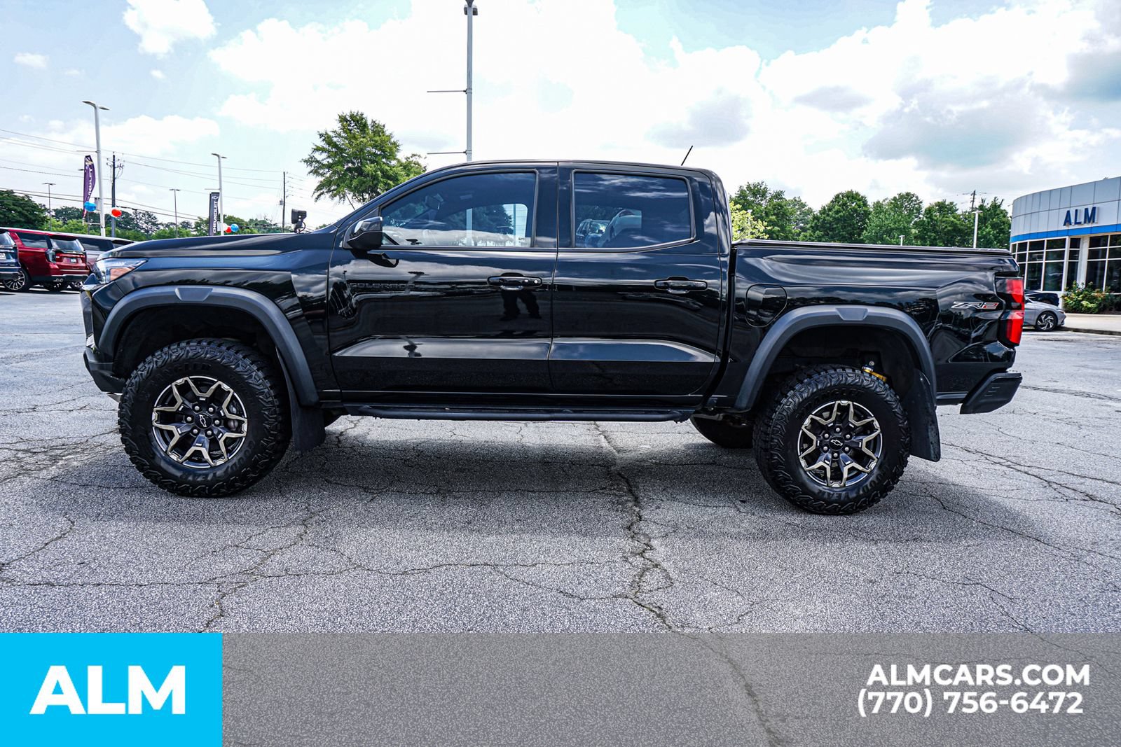 Used 2023 Chevrolet Colorado ZR2 w/ ZR2 Convenience Package III AWD/4WD image 7
