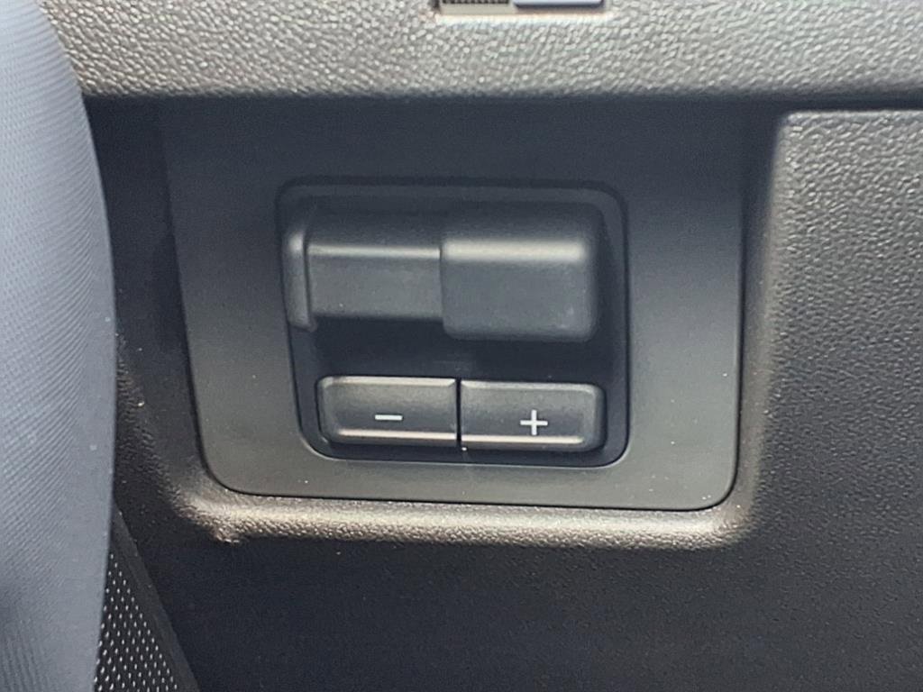 New 2025 Chevrolet Colorado Z71 w/ Midnight Edition image 9