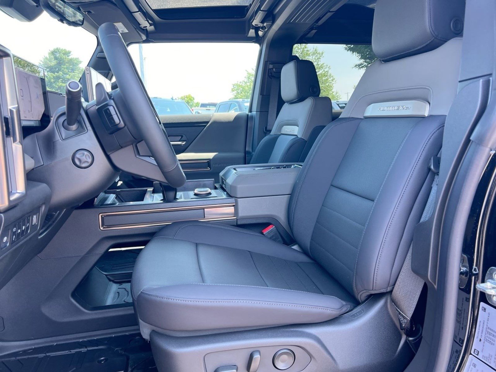 New 2025 GMC Hummer EV 2X image 12