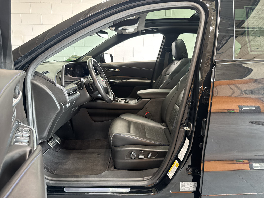 Used 2024 Cadillac XT4 Sport AWD/4WD image 14