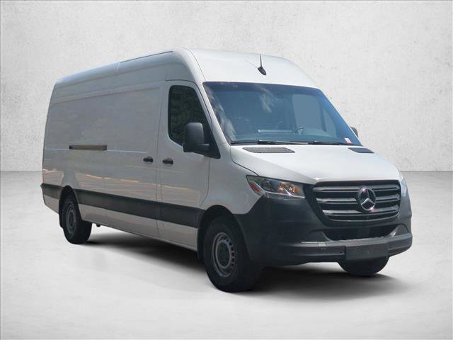 Used 2023 Mercedes-Benz Sprinter 2500 image 3