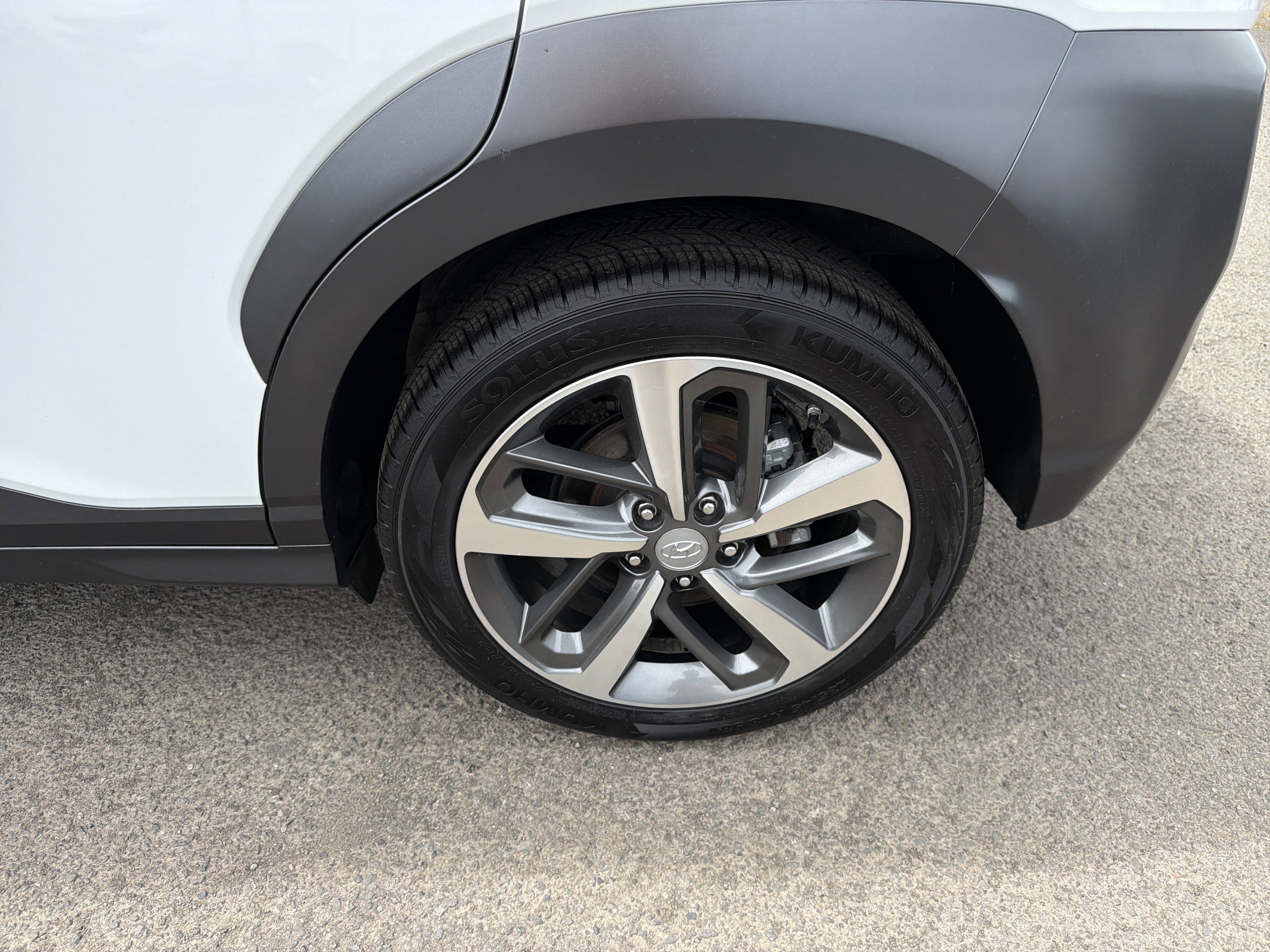 Used 2021 Hyundai Kona Ultimate AWD/4WD image 25