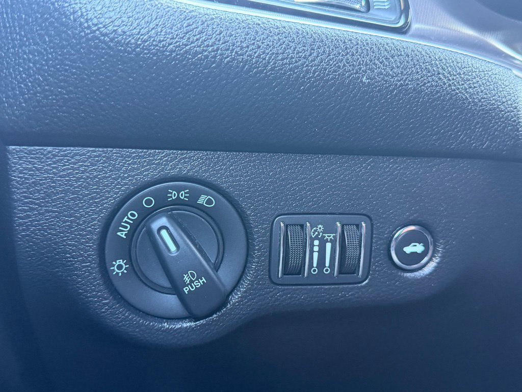 Used 2021 Dodge Challenger R/T RWD image 18
