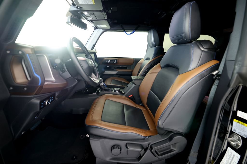 Used 2023 Ford Bronco Outer Banks image 14