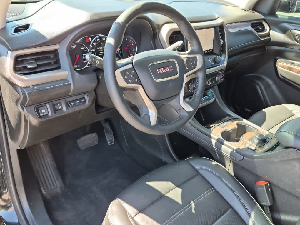Used 2023 GMC Acadia Denali w/ Denali Ultimate Package AWD/4WD image 15