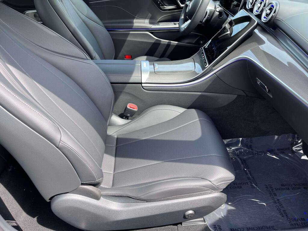 New 2026 Mercedes-Benz CLE 300 4MATIC Coupe image 18