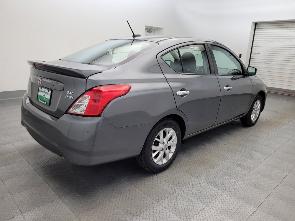Used 2018 Nissan Versa SV w/ SV Special Edition Package FWD image 9