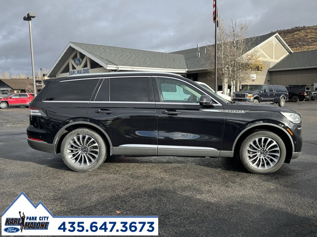 Used 2020 Lincoln Aviator Reserve w/ Equipment Group 201A image 2