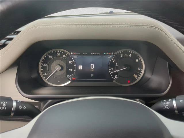 Used 2023 Land Rover Defender 110 S AWD/4WD image 15